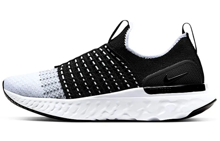 Nike React Phantom Run Flyknit 2 Black White Women's