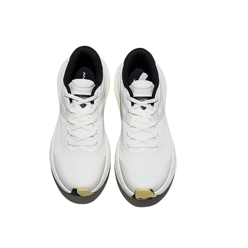 CHAOJIANTA Cushioning, Wear Resistant Running Shoes Men’s Ivory White