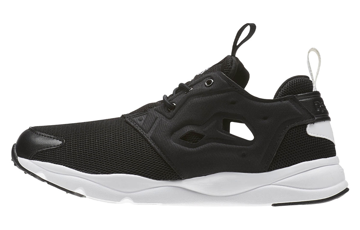 Женские кроссовки Reebok Furylite Mesh PU (черные)