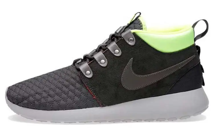 Nike Roshe Run Sneakerboot Newsprint Smoke