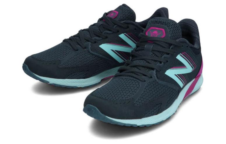 Женские кроссовки New Balance Hanzo (черно-синие) — фото 2