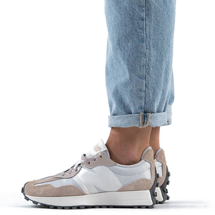 Женские кроссовки New Balance 327 (коричневые) — Коричневый — фото 6