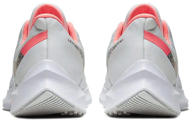 Женские кроссовки Nike Zoom Winflo 6 (белые) — Белый — фото 4