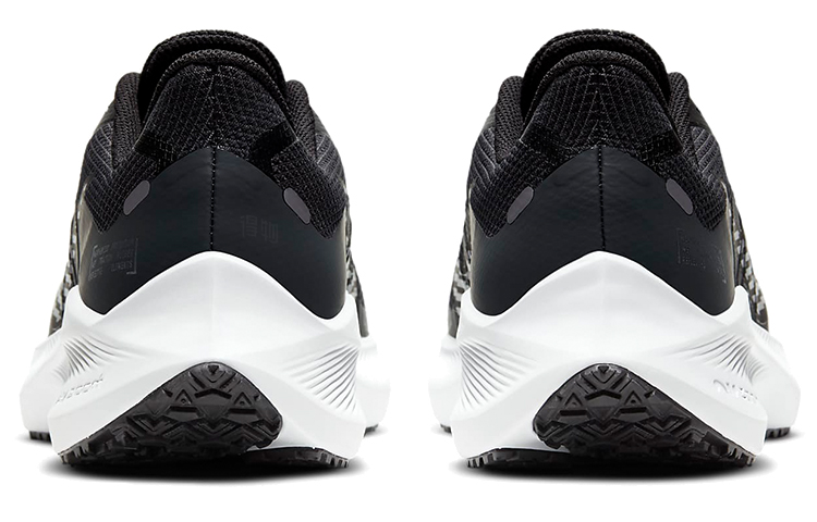 Женские кроссовки Nike Zoom Winflo 7 Shield (черно-белые) — Чёрный / белый — фото 5