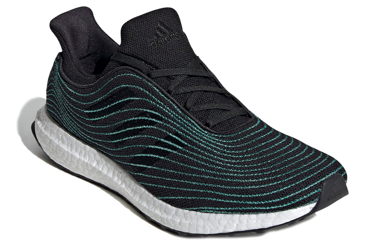 Кроссовки adidas ULT Parley (черно-белые) — фото 3