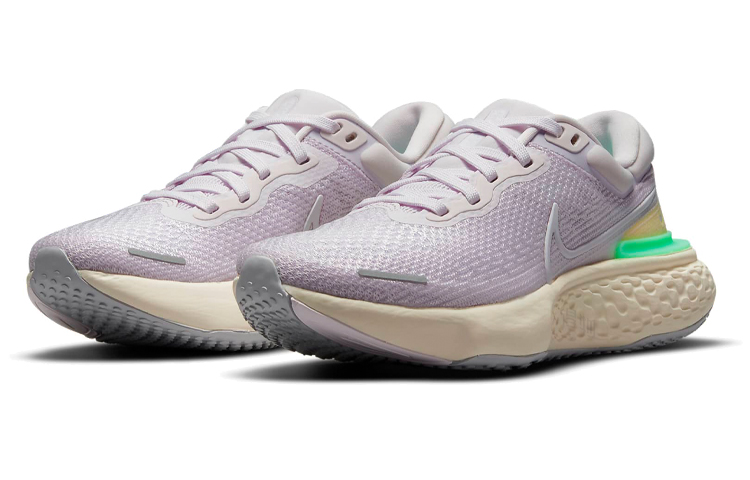 Женские кроссовки Nike Invincible Run 1 Flyknit (светло-фиолетовые) — фото 3