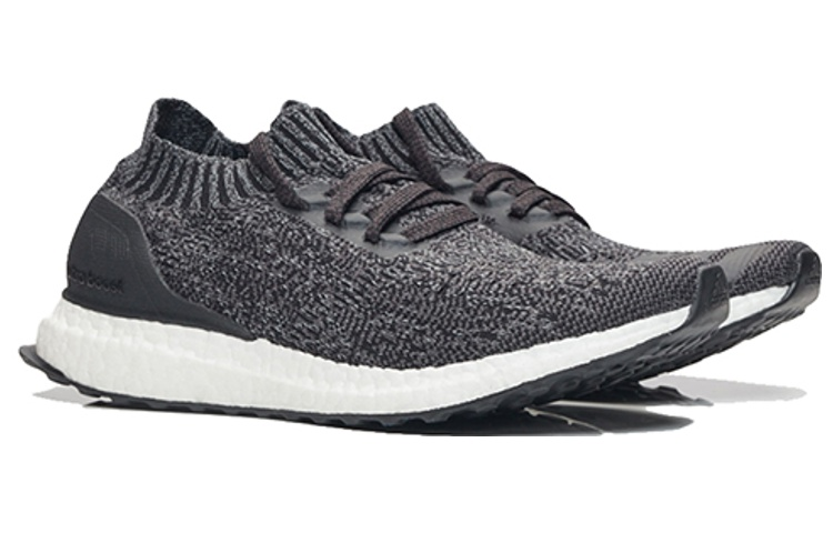 Женские кроссовки adidas ULT TPU (черно-белые) — фото 3