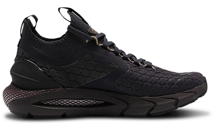 Женские кроссовки Under Armour Under Armour HOVR Phantom 2 ColdGear Reactor (черно-фиолетовые) — Чёрный / фиолетовый — фото 2