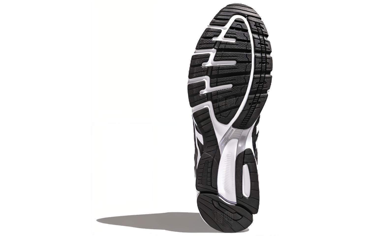 Унисекс кроссовки adidas Equipment 10 Leather PU (черно-белый) — фото 5