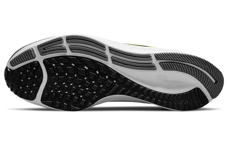 Мужские кроссовки Nike Pegasus 38 (черно-серо-зеленые) — фото 6