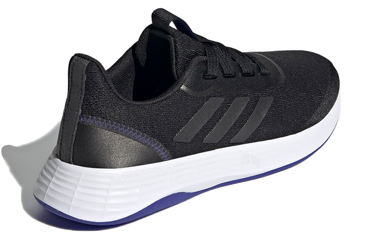 Женские кроссовки adidas Qt Racer Sport (черные) — фото 4