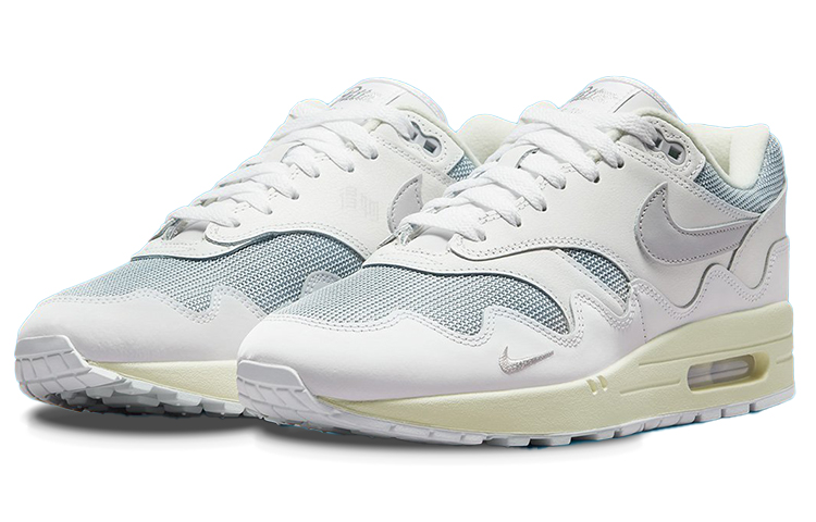Кроссовки Patta x Nike Air Max 1 (серый) — фото 3
