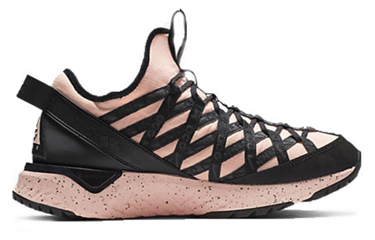 Кроссовки Nike ACG React Terra Gobe (черно-розовый) — фото 2