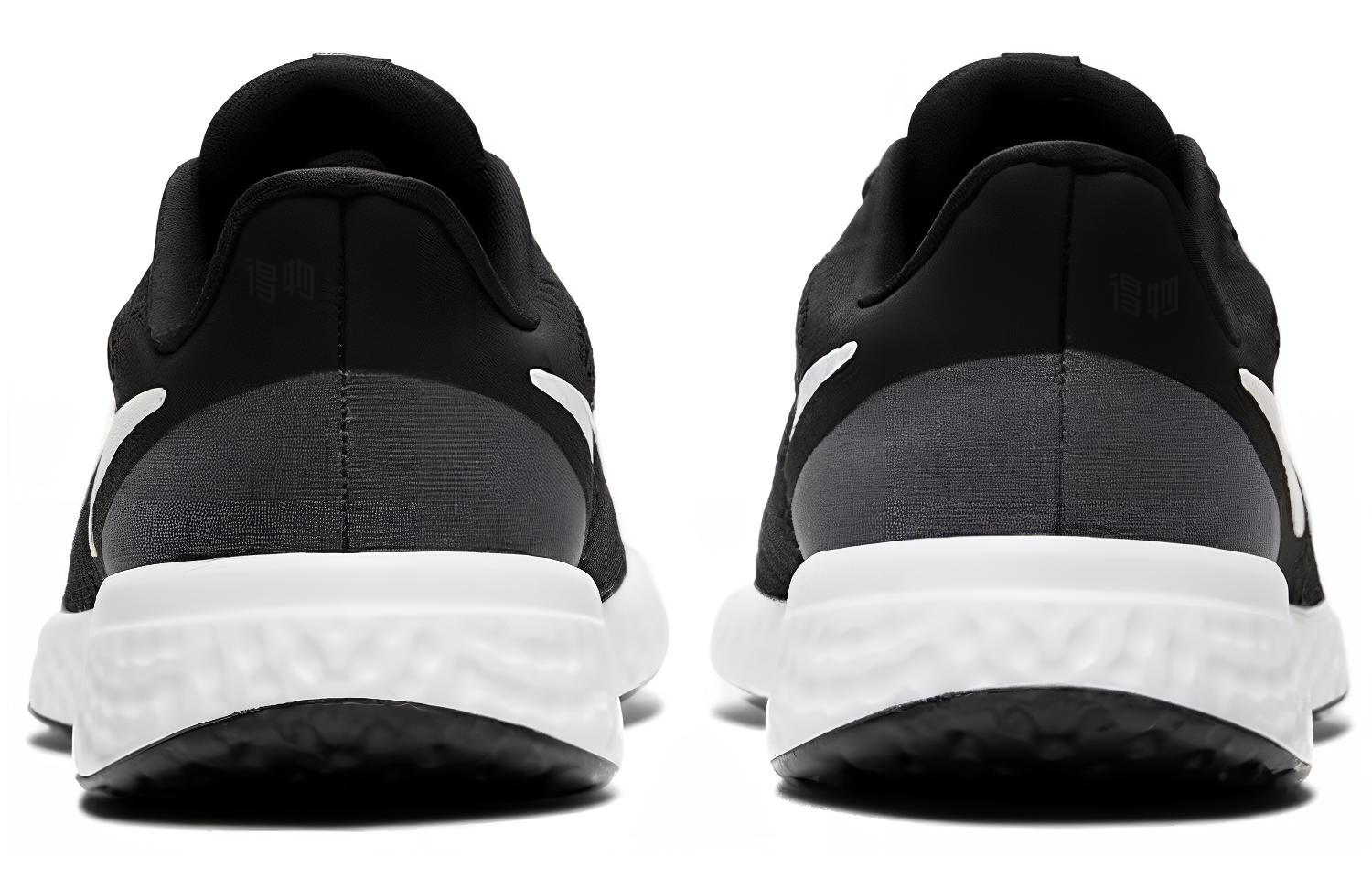 Женские кроссовки Nike REVOLUTION 5 (черный) — Чёрный — фото 5