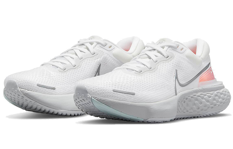 Мужские кроссовки Nike Flyknit Max (белые / серебристые / оранжевые) — Белый / серебристый / оранжевый — фото 3