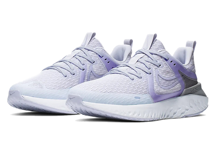 Женские кроссовки Nike Legend React 2 (фиолетовый / белый / серый) — фото 3
