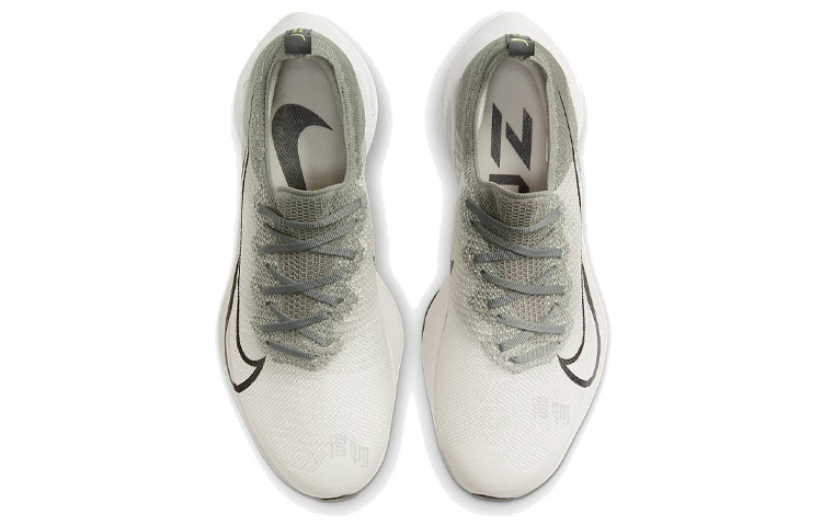 Мужские кроссовки Nike Air Zoom Tempo Next% (бело-серые) — Белый / серый — фото 4
