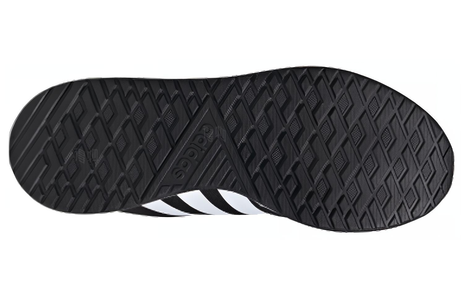 Женские кроссовки adidas neo Run60s (черно-белые) — фото 5