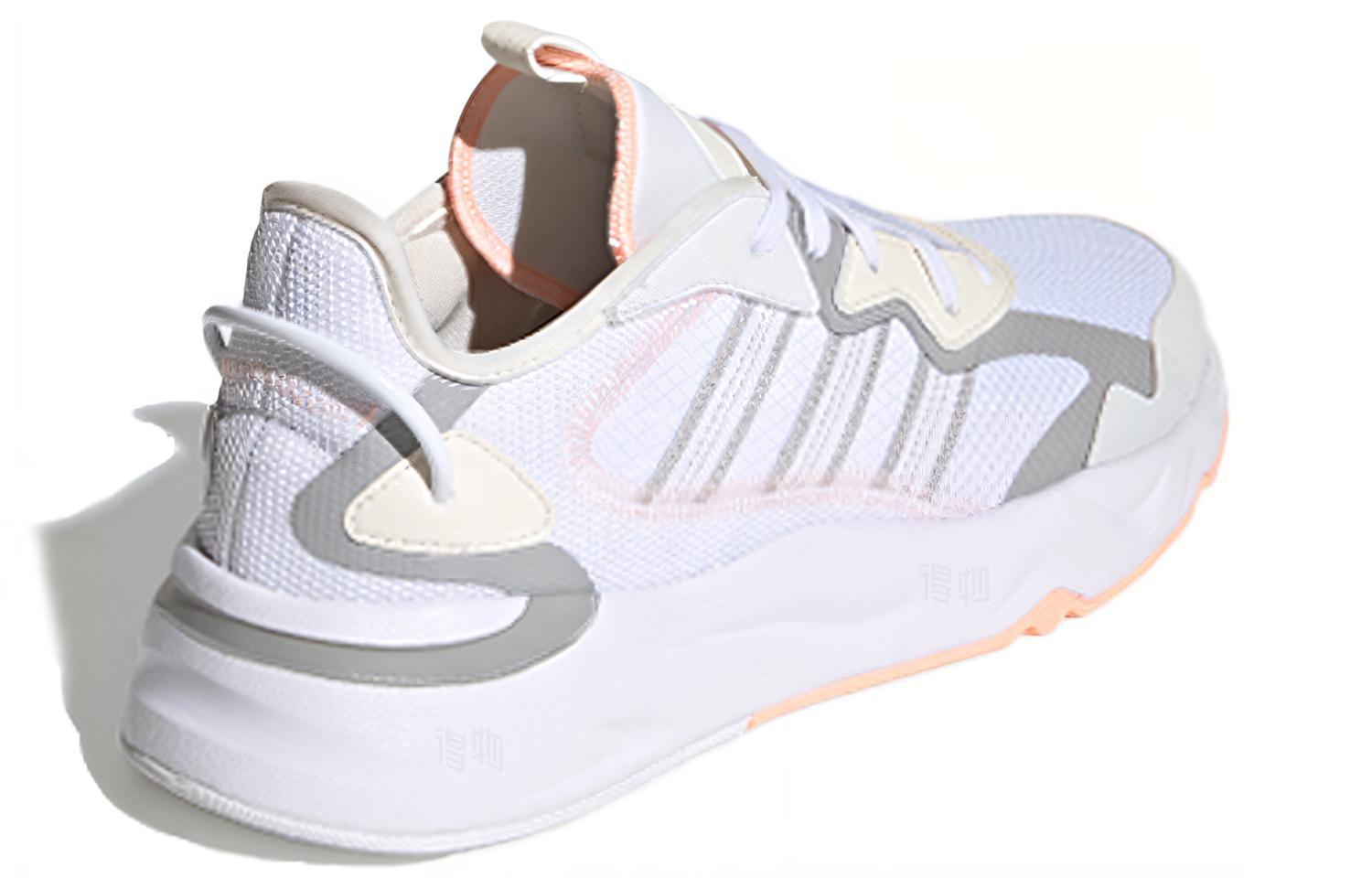 Женские кроссовки adidas neo Futureflow (белый / бежевый / серый) — фото 4