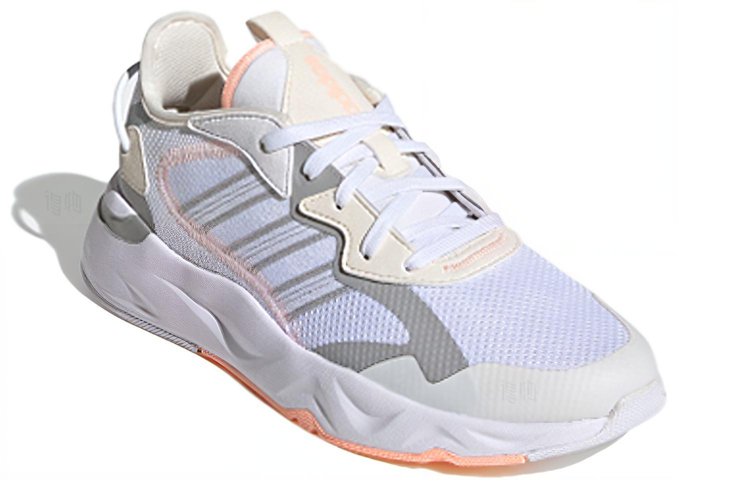 Женские кроссовки adidas neo Futureflow (белый / бежевый / серый) — фото 3