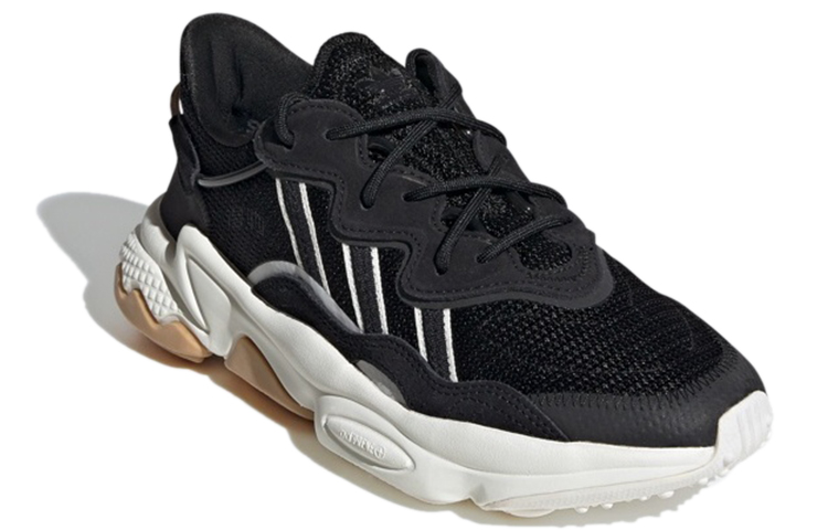 Женские кроссовки adidas originals Ozweego (черный / белый) — Чёрный / белый — фото 3