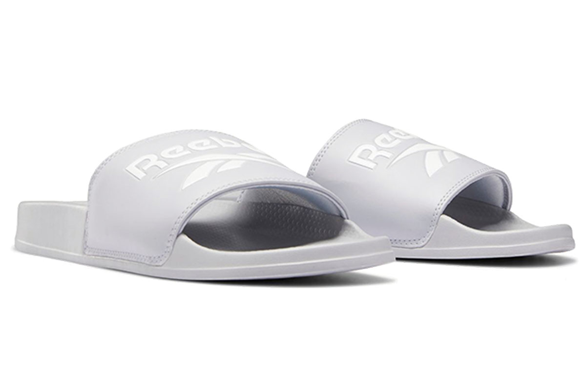 Шлепанцы Reebok Classic Slides (белые) — фото 3