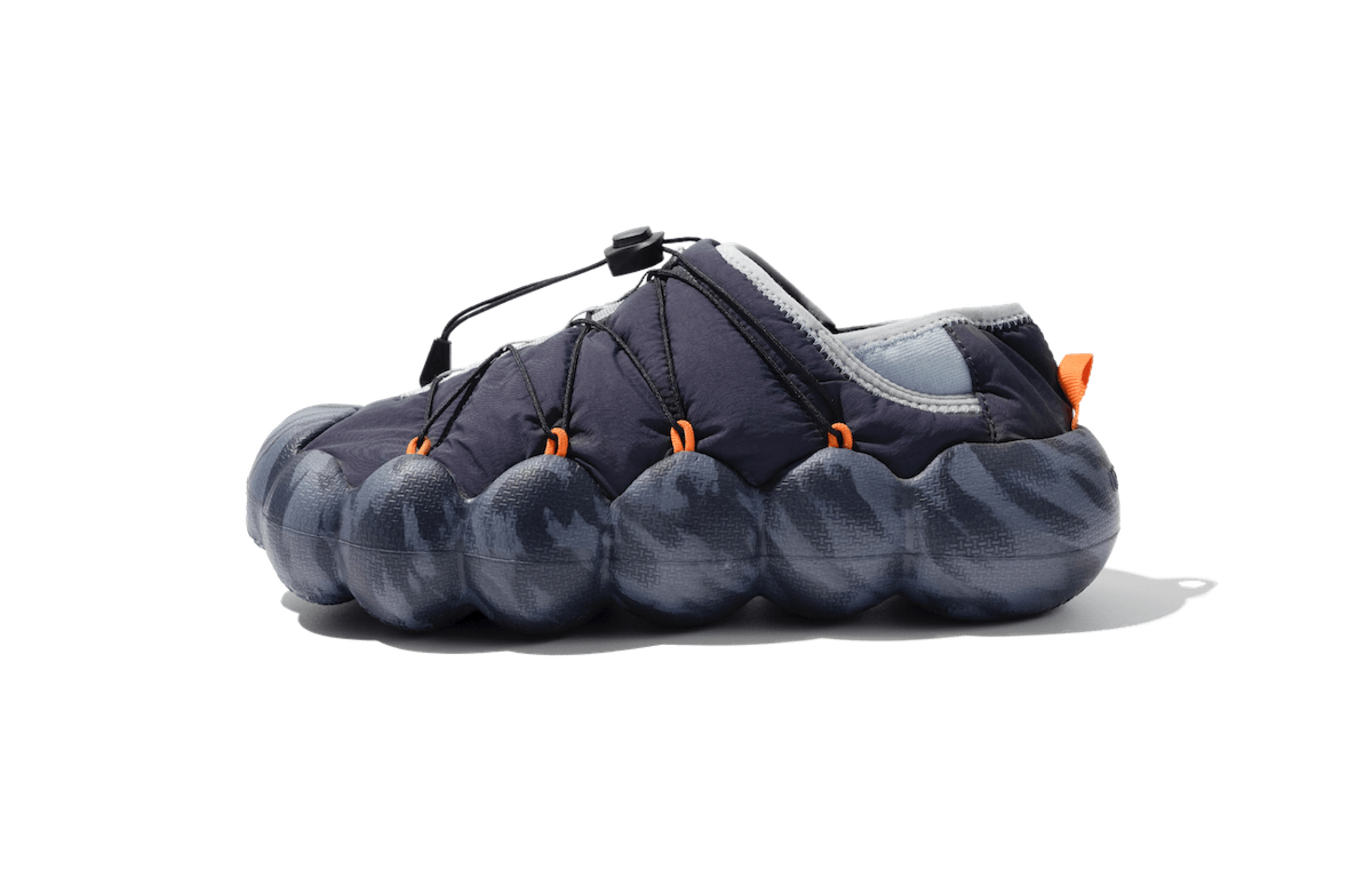 UPPERVOID Cushioning Coverage Lightweight Low top Outdoor Shoes Unisex