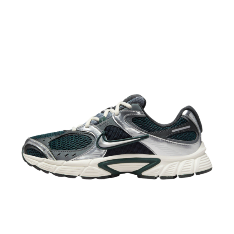 Женские кроссовки Nike V5 RNR (белые)