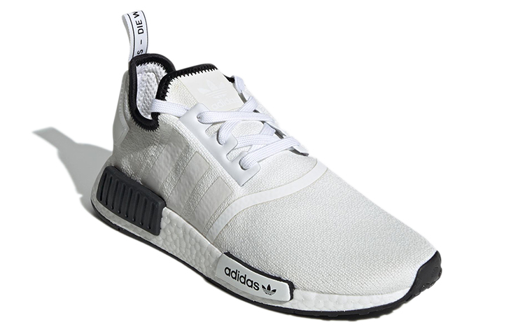 Женские кроссовки adidas originals NMD_R1 (белые) — Белый — фото 3