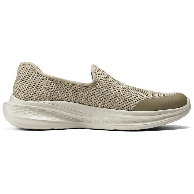 Skechers Slip Resistant Cushioning Abrasion Resistant Low top Casual Shoes Men’s Light Green