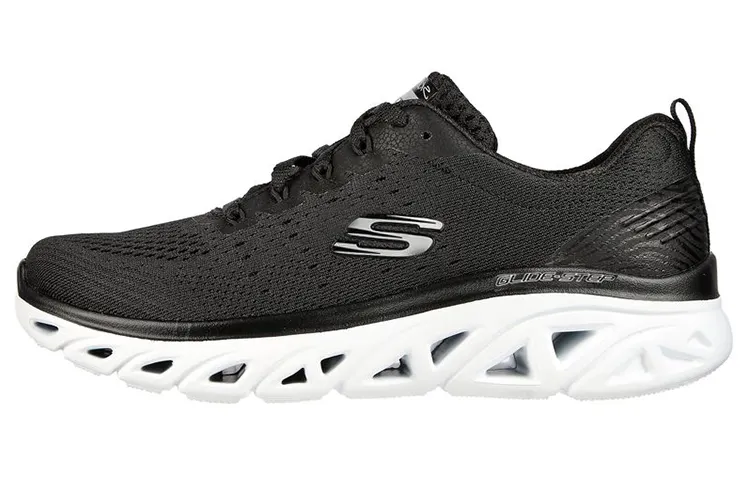 Skechers GO Run Ma Low top Casual Shoes Women's Black
