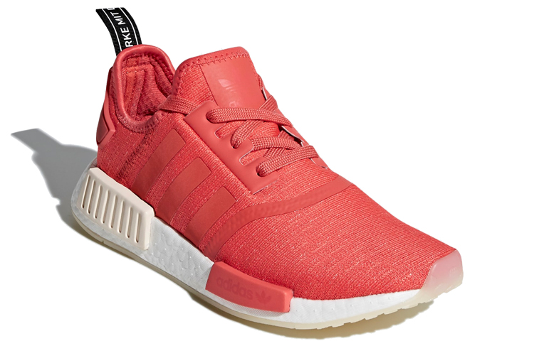 Женские кроссовки adidas originals NMD_R1 (красно-белые) — Красный / белый — фото 3