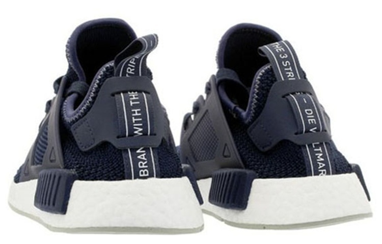 Женские кроссовки adidas originals NMD XR1 Blue Contrast Stitch (сине-белые) — Синий / белый — фото 4