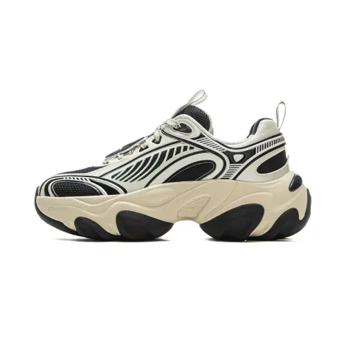 Li Ning Abrasion Resistant Slip Resistant Low top Casual Shoes Women's Beige Black