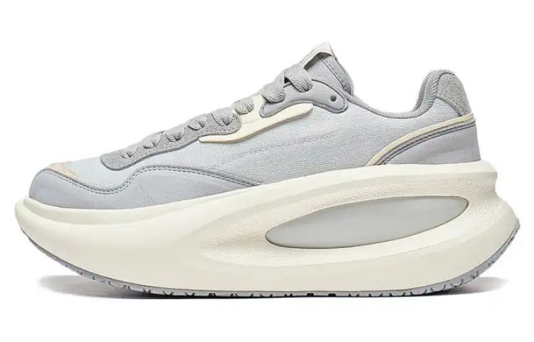 Li Ning Yun You Ocra Comfortable Cushioning Slip Resistant Abrasion Resistant Low top Casual Shoes Unisex Ecru
