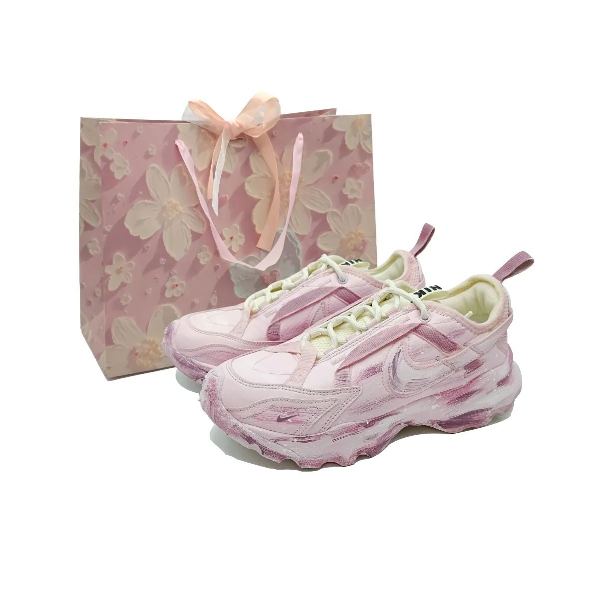 Nike TC 7900 Low top Casual Shoes Women's Cherry Blossom Pink