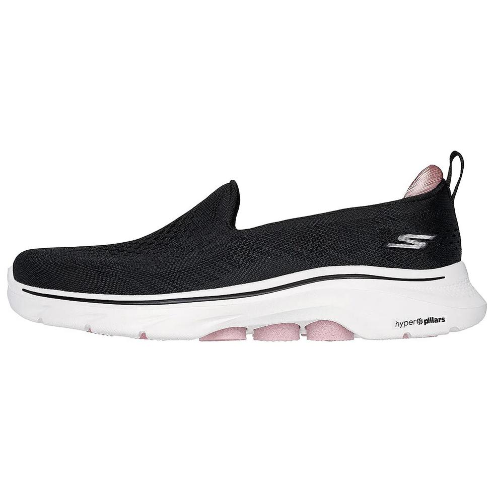 Skechers GO WALK 7 Low top Casual Shoes Women’s Black