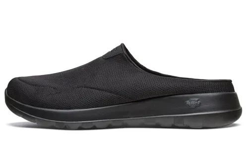 Skechers GO WALK Ma Low top Casual Shoes Men's Black
