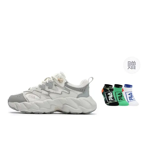 FILA Fern2 Coverage Abrasion Resistant, Breathable Low top Casual Shoes Women's White Gray