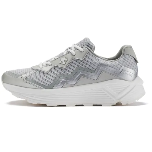 DESCENTE DUALIS Urban Commute Vintage Slip Resistant Abrasion Resistant Low top Casual Shoes Men's Silver