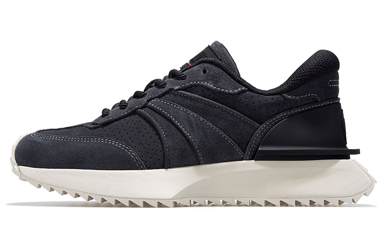 Palladium Pallavortex Jogger Casual Shoes Women's Low Top Black/Oyster White