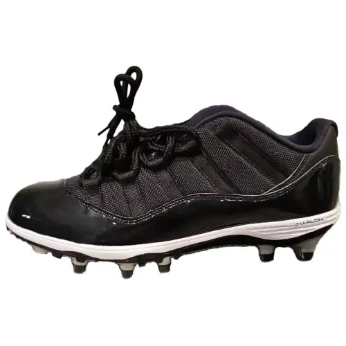 Jordan 11 Retro Low Cleat Black