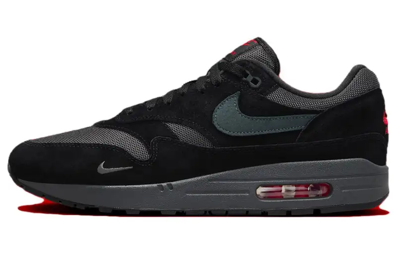 Nike Air Max 1 Bred