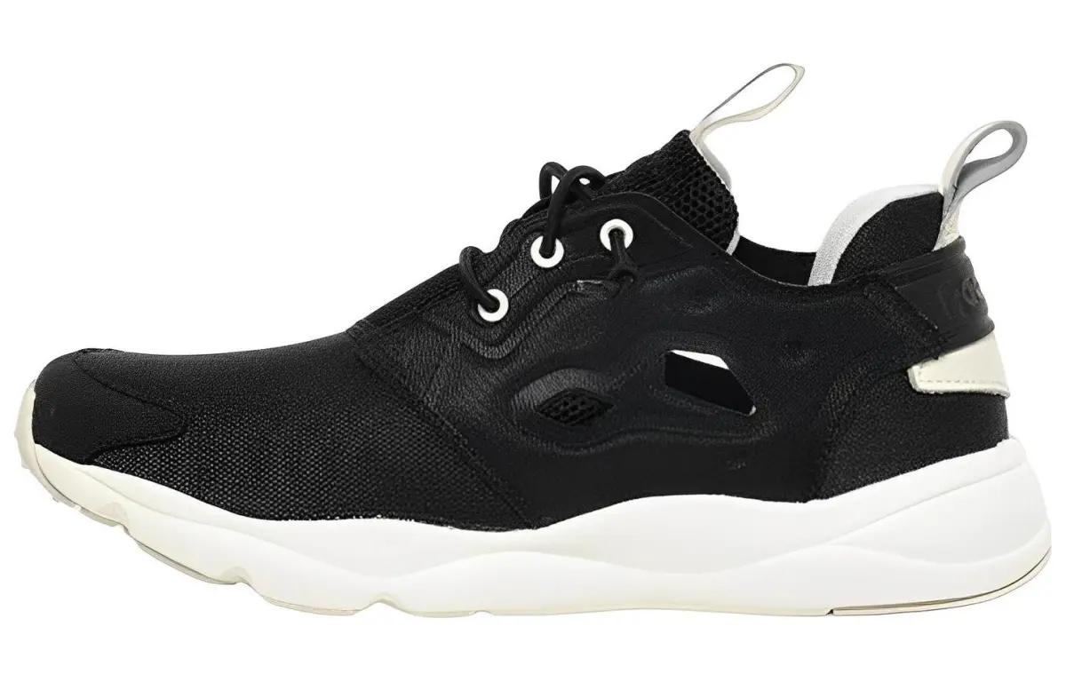Reebok 95 Textile, Leather Sports Cushioning Abrasion Resistant Low top Casual Shoes Women's Black