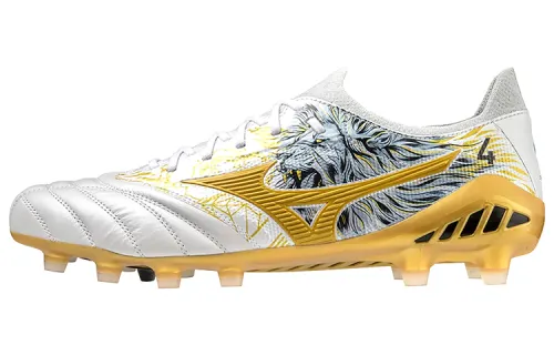 Morelia Neo Sergio Ramos x Morelia Neo Mizuno 3 Beta SR4 'Lion and Wolves'