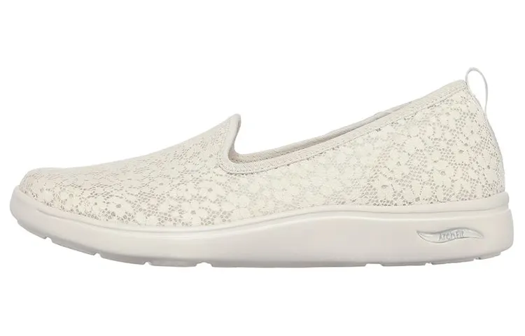 Skechers ARCH FIT UPLIFT Low top Casual Shoes Women's White