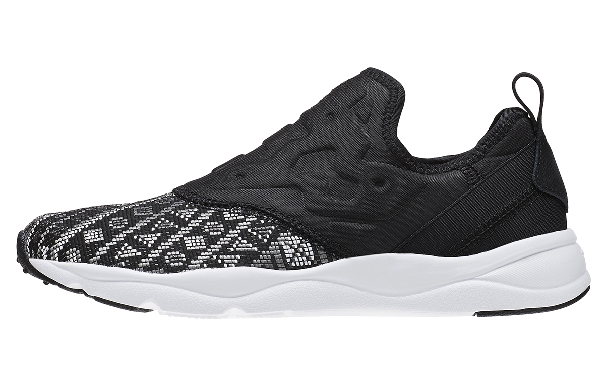 Женские кроссовки Reebok Furylite (черно-белые)