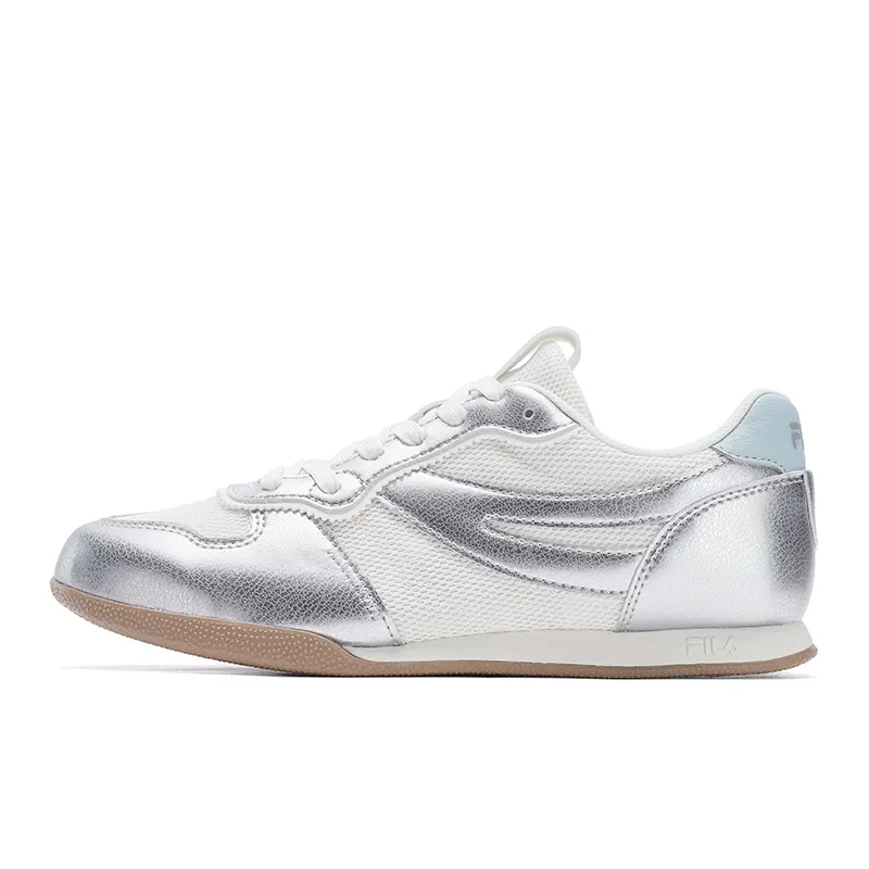 FILA Trail Curved Edge Shoes Breathable And Lightweight Low top Casual Shoes Women's White Silver