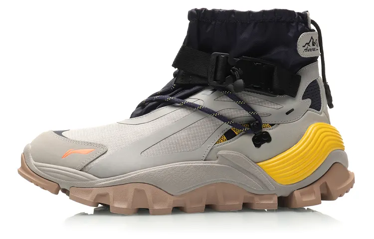 Li Ning Aurora Mountain Trek, New York Fashion Apparel Week Comfortable