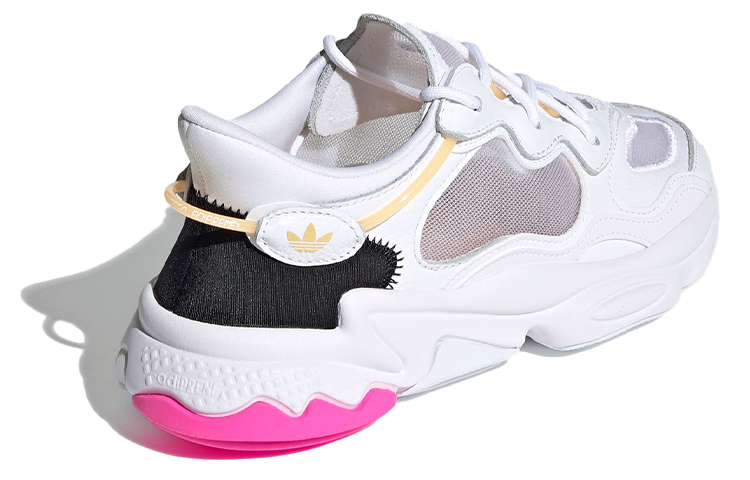 Женские кроссовки adidas Ozweego Lite (бело-красно-черные) — фото 4